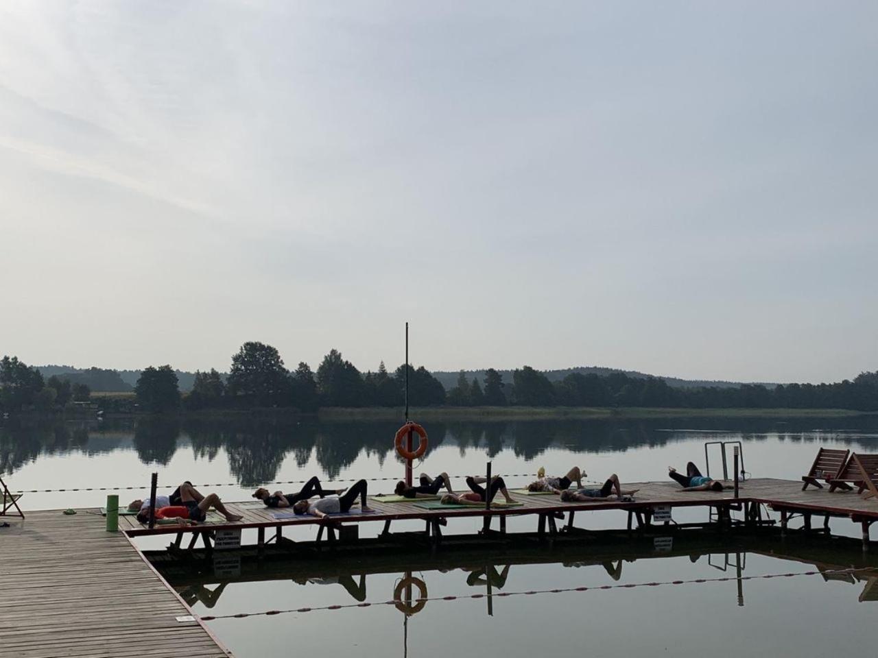 Zawiaty Na Kaszubach Domki Nad Jeziorem Czarna Dabrowka Kültér fotó